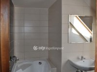 Eladó családi ház, Gárdonyban 150 M Ft, 5+5 szobás