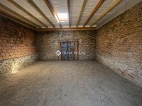 Eladó mezogazdasagi ingatlan, Monoron 10 M Ft