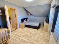 Eladó téglalakás, Üllőn 125 M Ft, 5 szobás