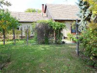 Eladó családi ház