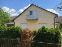 Eladó családi ház
