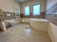 Eladó családi ház, XVIII. kerületben 199.999 M Ft, 5 szobás