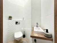 Eladó téglalakás, VI. kerületben 119.9 M Ft, 3 szobás