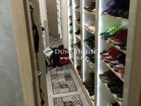 Eladó családi ház, Vecsésen 245 M Ft, 5 szobás