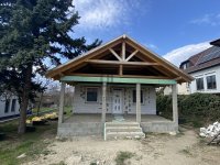 Eladó családi ház, Csörögön 52.5 M Ft, 3 szobás