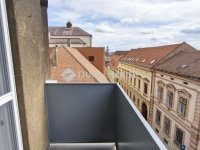 Eladó téglalakás, Pécsett 94 M Ft, 4 szobás