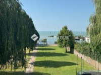 Eladó családi ház, Balatonkenesén 420 M Ft, 3 szobás