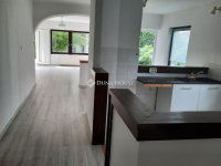 Eladó ikerház, Biatorbágyon 135 M Ft, 5 szobás