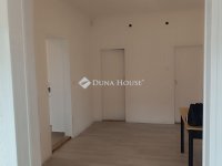 Eladó családi ház, Tápiószecsőn 59.9 M Ft, 5 szobás