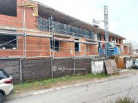 Eladó téglalakás, Pécsett 90.38 M Ft, 3 szobás