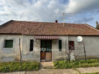 Eladó családi ház, Kemenesszentpéteren 8.9 M Ft, 2 szobás