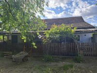 Eladó családi ház, Törtelen 15.5 M Ft, 2 szobás