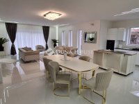 Eladó családi ház, Budakalászon 219 M Ft, 4 szobás