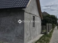 Eladó családi ház, Versegen 32.5 M Ft, 1+1 szobás