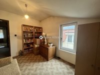 Eladó családi ház, IV. kerületben 143.5 M Ft, 5 szobás