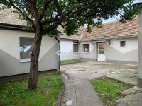 Eladó családi ház, Tatán 46.9 M Ft, 3 szobás