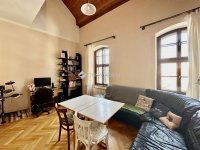 Eladó téglalakás, Pécsett 56.99 M Ft, 3 szobás