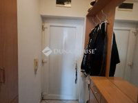 Eladó téglalakás, Pécsett 59.5 M Ft, 3 szobás