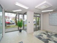 Eladó üzlethelyiség, Szegeden 63.9 M Ft, 2 szobás