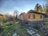 Eladó családi ház, III. kerületben 96 M Ft, 2 szobás