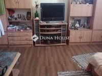 Eladó családi ház, Pécsett 50 M Ft, 5 szobás