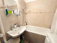 Eladó panellakás, Debrecenben 64.9 M Ft, 3 szobás