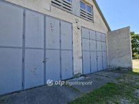 Eladó ipari ingatlan, Martonvásáron 105 M Ft