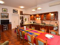 Eladó családi ház, Debrecenben 368 M Ft, 5+1 szobás