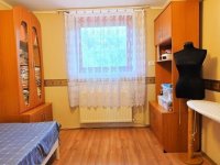 Eladó családi ház, Pécsett 89.9 M Ft, 7 szobás