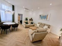 Eladó téglalakás, V. kerületben 269 M Ft, 3 szobás