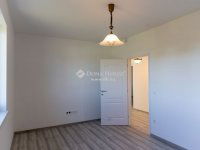 Eladó családi ház, Pomázon 199 M Ft, 5 szobás