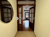 Eladó üzlethelyiség, Hőgyészen 82.55 M Ft