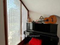 Eladó családi ház, Budakalászon 280 M Ft, 8 szobás