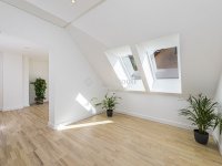 Eladó családi ház, Csobánkán 350 M Ft, 7 szobás