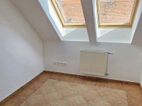 Kiadó iroda, Pécsett 350 E Ft / hó, 4+1 szobás