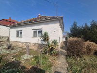 Eladó családi ház, Oroszlányban 84.9 M Ft, 3+1 szobás