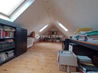 Eladó családi ház, Pécsett 48.5 M Ft, 4 szobás