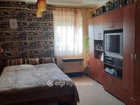 Eladó téglalakás, Pécsett 62.9 M Ft, 3 szobás