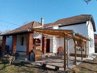 Eladó családi ház