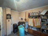 Eladó családi ház, Pécsett 12.9 M Ft, 1 szobás