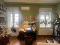 Eladó téglalakás, XII. kerületben 159.9 M Ft, 4 szobás