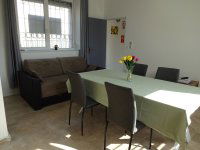 Eladó családi ház, XX. kerületben 220 M Ft, 10 szobás