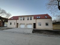 Kiadó ikerház, albérlet, Kecskeméten 650 E Ft / hó, 5 szobás