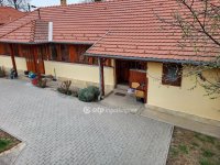 Eladó családi ház, Tápióságon 36.99 M Ft, 2 szobás
