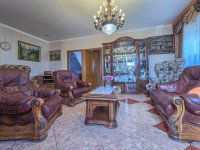 Eladó családi ház, Sopronban 198 M Ft, 8+1 szobás