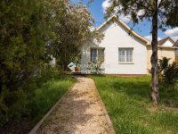 Eladó családi ház, Debrecenben 365 M Ft, 5 szobás