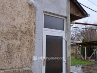 Eladó családi ház, Pápán 45 M Ft, 4 szobás
