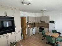 Kiadó téglalakás, albérlet, IV. kerületben, Szent László téren