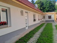 Eladó családi ház, Piliscséven 89.8 M Ft, 5+1 szobás