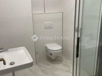 Eladó panellakás, Pécsett 59.9 M Ft, 3 szobás